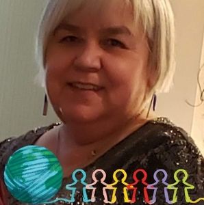 Meet your Posher, Selena